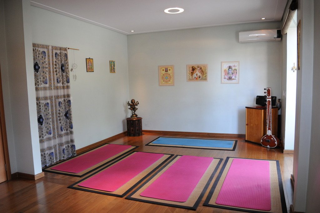 Academia Yogasat  Mirandópolis  São Paulo  SP  Alameda das Boninas, 214