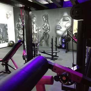 Aline Negra Fitness Studio Personal