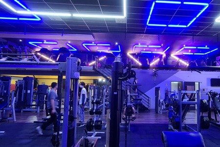 Academia Fitness Center
