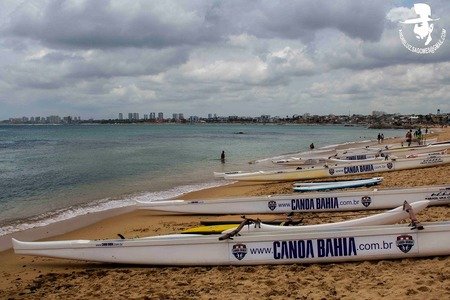 Canoa Bahia - Núcleo 4 Praia de Itapuã