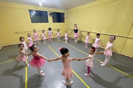 Francine Momesso Dance School