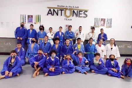 Academia Antunes Team